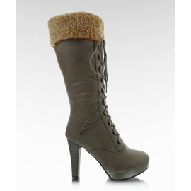 Kniehohe Stiefel auf dem G12400 braun mehrfarbig