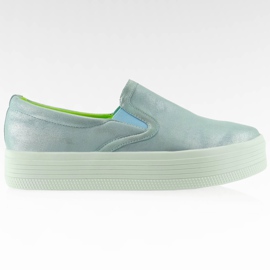 Schlüpfen Sie in Blau mit hohen Sohlen