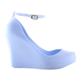 Meliski auf einem offenen Zehenkeil PT67 Blue blau