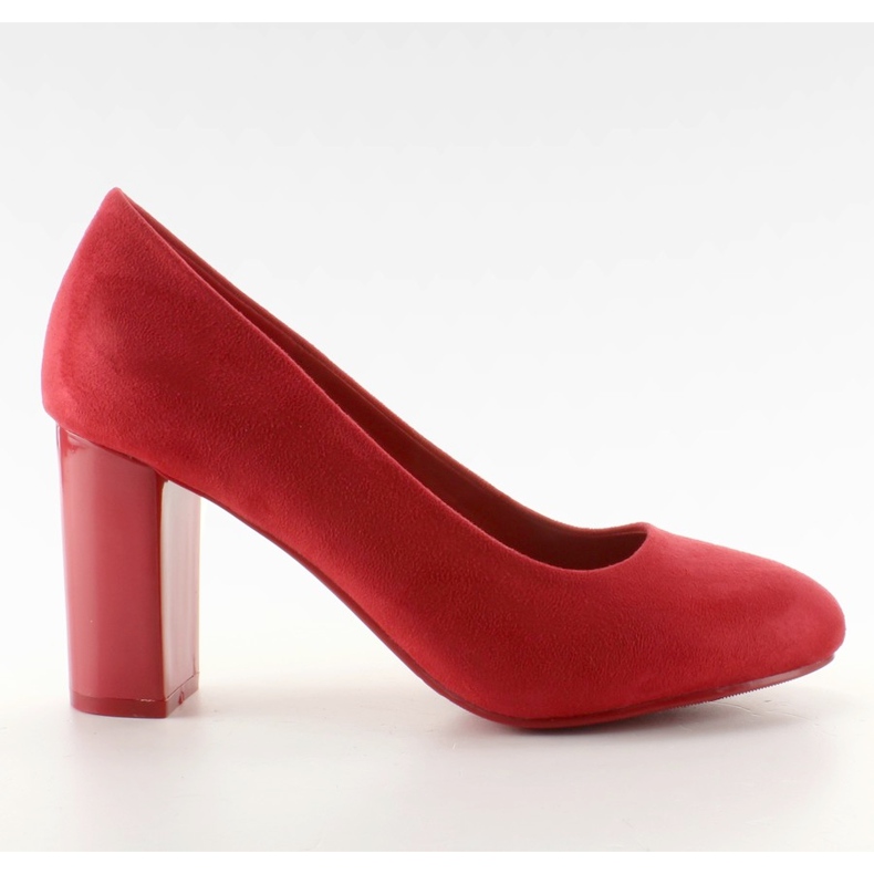 Wildleder Pumps auf dem M265 Red Post rot