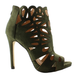Sinnliche durchbrochene Stiefel auf einem M251 Green High Heel grün