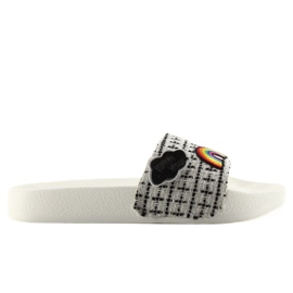 8228 Weiße Pantoffeln mit Pins