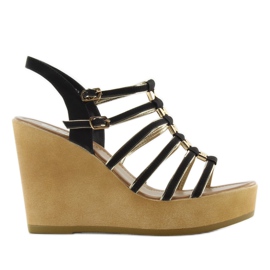 Sandalen auf dem Keil GM-5032 schwarz