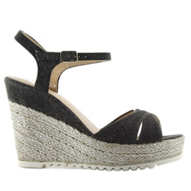 Canvas-Sandalen auf dem Keil TS-8 schwarz