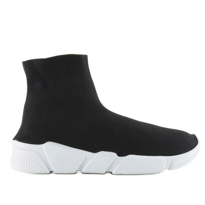 NB122p Sportschuhe mit schwarzen Socken
