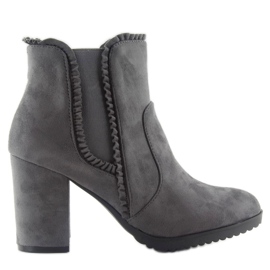 Stiefel mit hohen Absätzen mit Rüschen m269p Grau