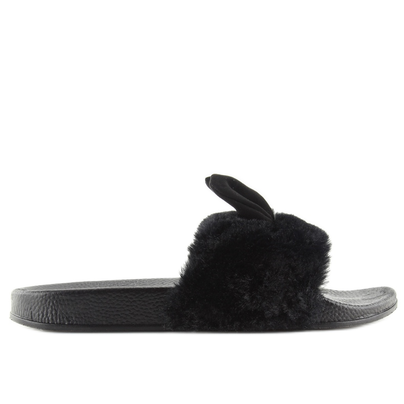 Schwarze schwarze Pantoffeln mit Fell und Ohren