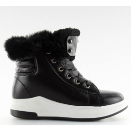 Isolierte Sportschuhe schwarz KB-039 Schwarz