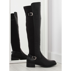 Schwarze Stiefel mit flexiblem Obermaterial