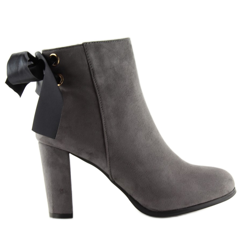 Graue Stiefel auf einem Pfosten Grau A852 Grau