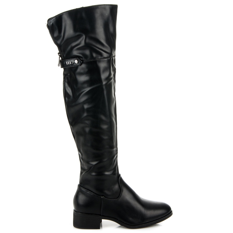 Schwarze Stiefel über dem Knie