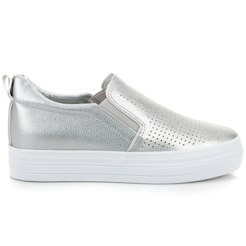 Slipons auf der Plattform grau