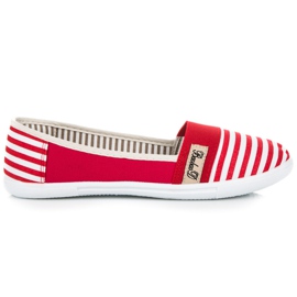 Gerippte Turnschuhe rot