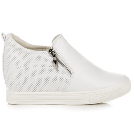 Durchbrochene Turnschuhe auf Keil weiß