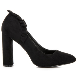 Seastar Pumps auf einem Pfosten mit einer Rüsche schwarz