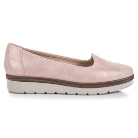 Vinceza Lordsy auf der Plattform rosa