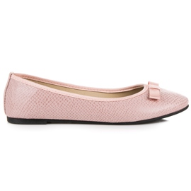 Rosa Ballerina mit einem Muster