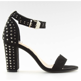 Schwarze schwarze Sandalen mit hohen Absätzen