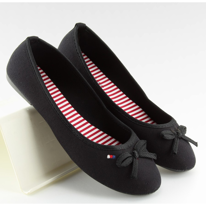 Schwarze Damenballerinas T141 schwarz