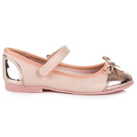 American Club Amerikanische Ballerinas mit lackiertem Zeh rosa