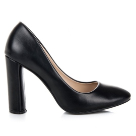 Schwarze klassische Pumps