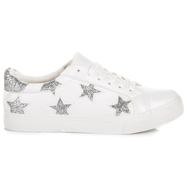 Stylische weiße Turnschuhe