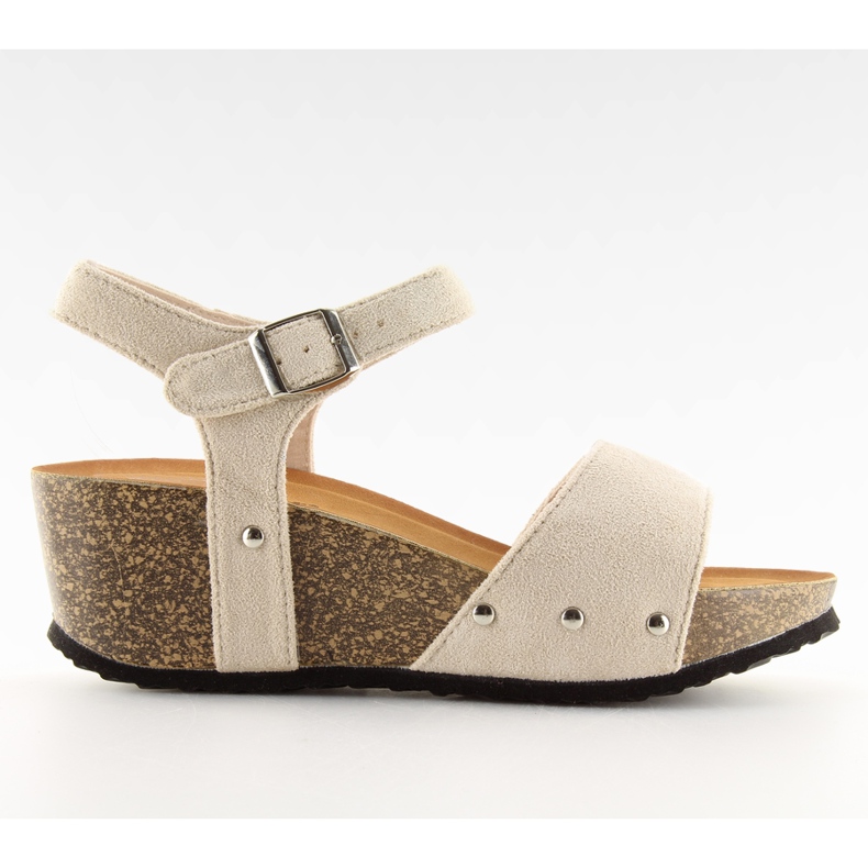 Sandalen auf einer beige-beigen Korksohle
