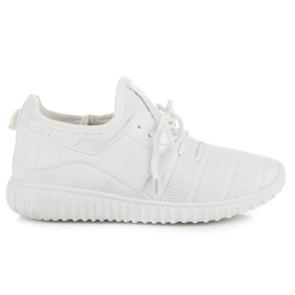 Weiße Sneaker zum Hineinschlüpfen