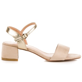 Beige Sandaletten mit hohem Absatz von VINCEZA