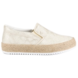 Betler Goldene Espadrilles auf der Plattform