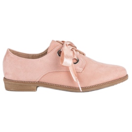 Schuhe mit einem Satinband rosa
