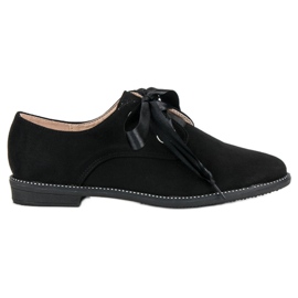 Schuhe mit einem Satinband schwarz