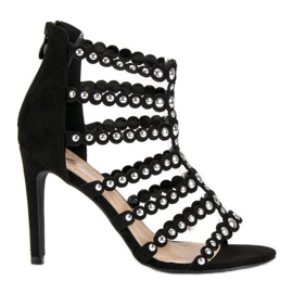 Schwarze Sandalen auf hohem Absatz