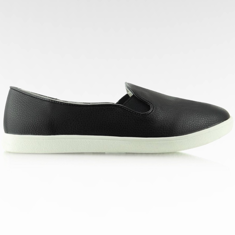 Slip-on Mandelnase A910 Schwarz