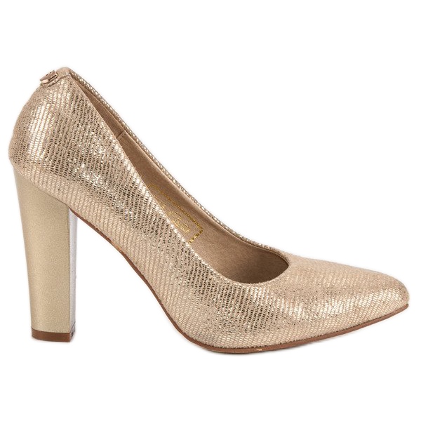 Filippo Goldene Pumps an der Säule