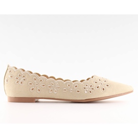 Beige IT-29 Beigefarbene Ballerinas mit Lochmuster