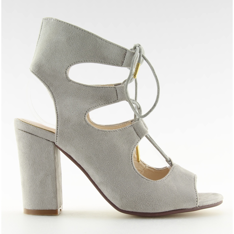 Sandalen mit breiten Absätzen grau NC58