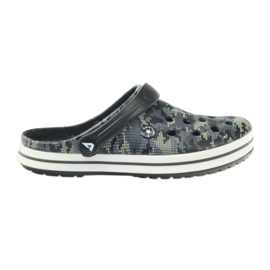 American Club Kroks Clogsy Pantoffeln Camo-Sandalen schwarz grau grün