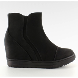 Isolierte Turnschuhe J0029 schwarz