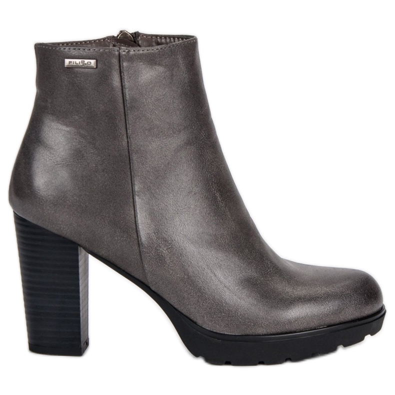 Filippo Graphitstiefel am Pfosten grau