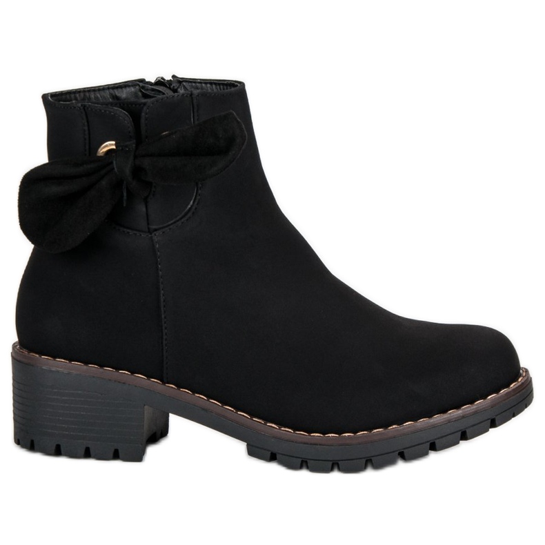 Schwarze Stiefel mit hohen Absätzen