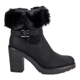 Warme Stiefel auf der Post schwarz