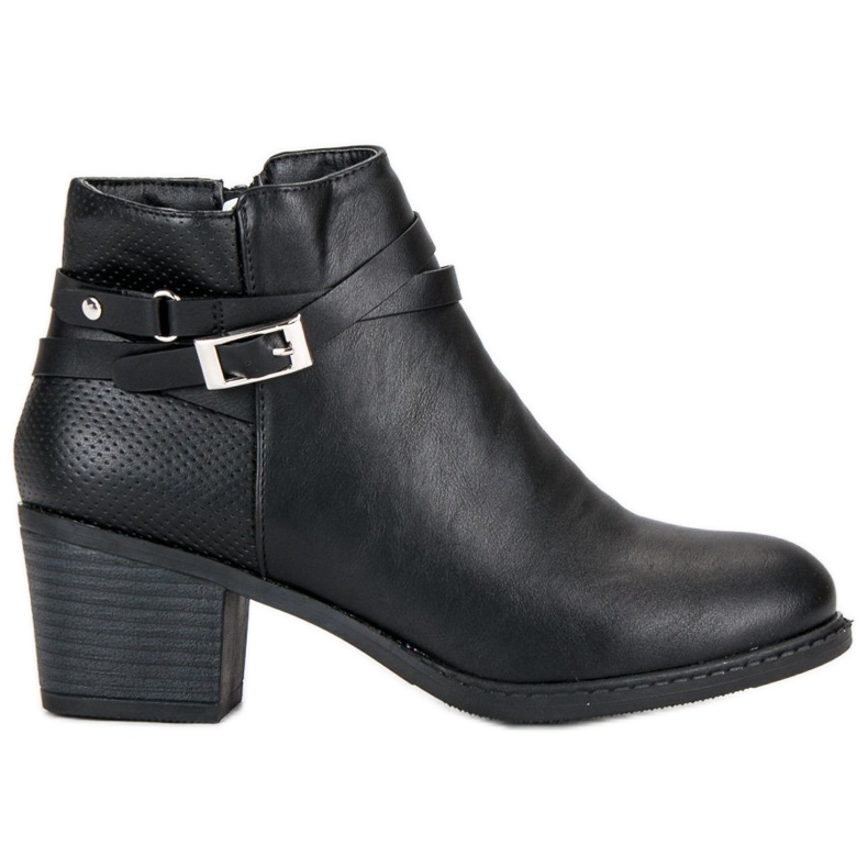 Abloom schwarze Beute auf einem Pfosten