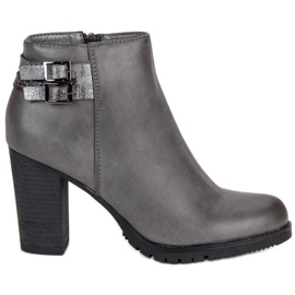 Show It Klassische Stiefel auf der Post grau