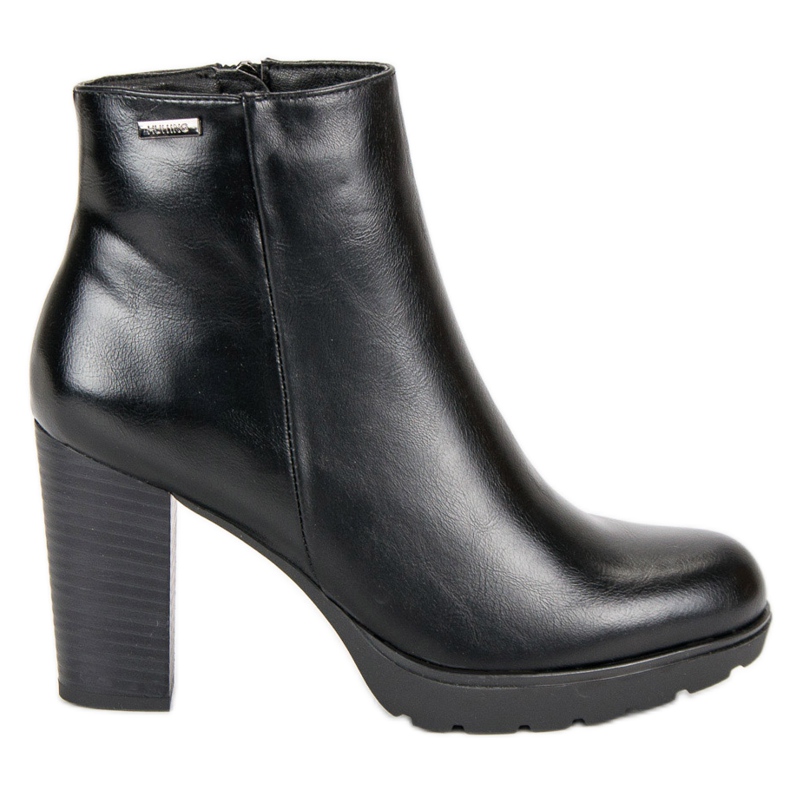 Weide Schwarze Stiefeletten am Pfosten