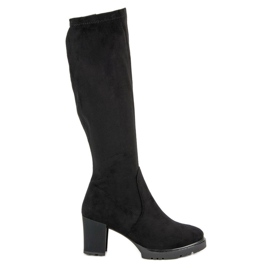 Schwarze Wildlederstiefel