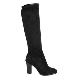 Wildlederstiefel am Pfosten schwarz