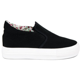 J. Star Schwarze Turnschuhe auf einem Keil