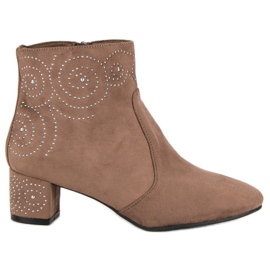 Stylische Wildlederstiefel braun