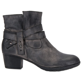 Stiefel mit hohem Absatz grau